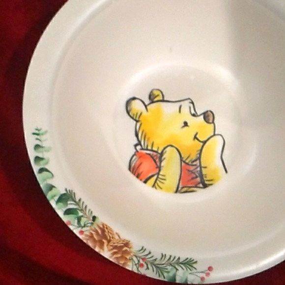 Disney Winnie the Pooh Christmas Plate & Bowl Set - Picture 3 of 4
